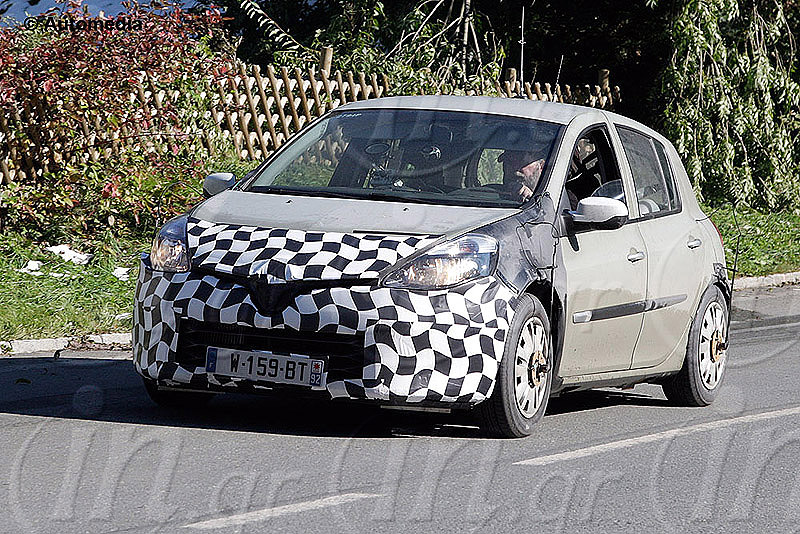 Renault Clio 2013: Τα πρώτα βήματα